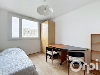  Appartement à louer 3 pièces 81 m²
