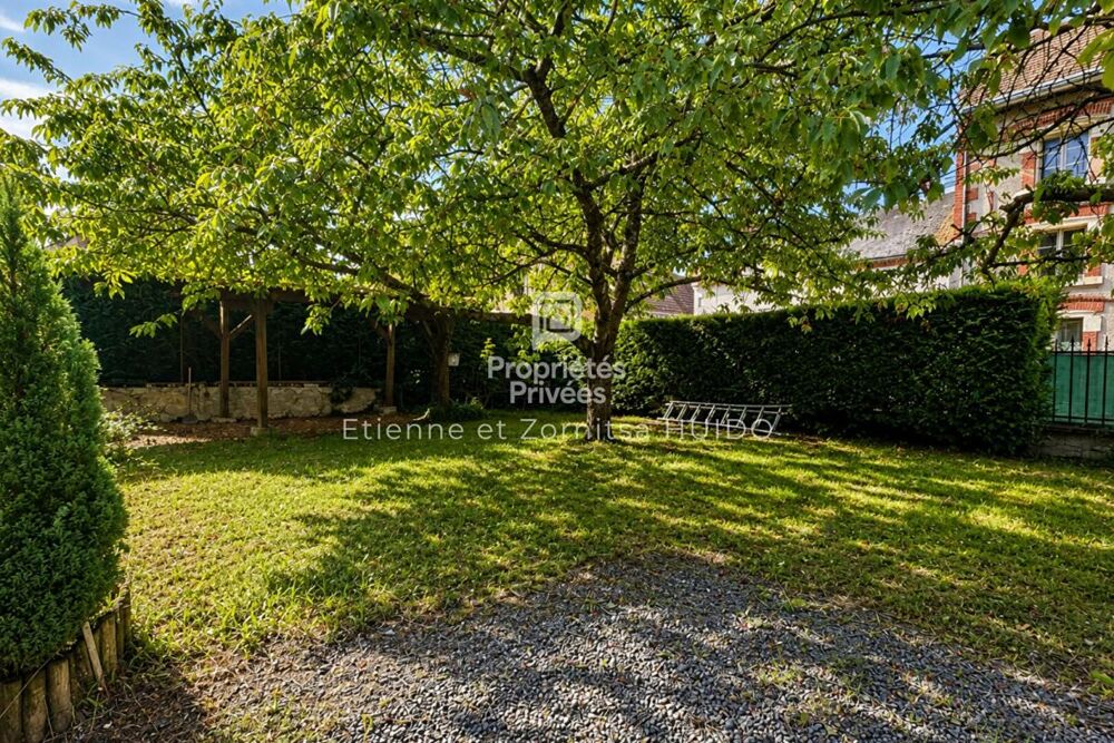 Vente Maison Maison Vatan 7 pièce(s) 181 m2 Vatan