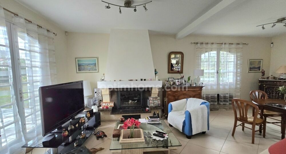 Maison de plain pied de 140m², 5 pièces, à vendre sur la commune de CESTAS (33)