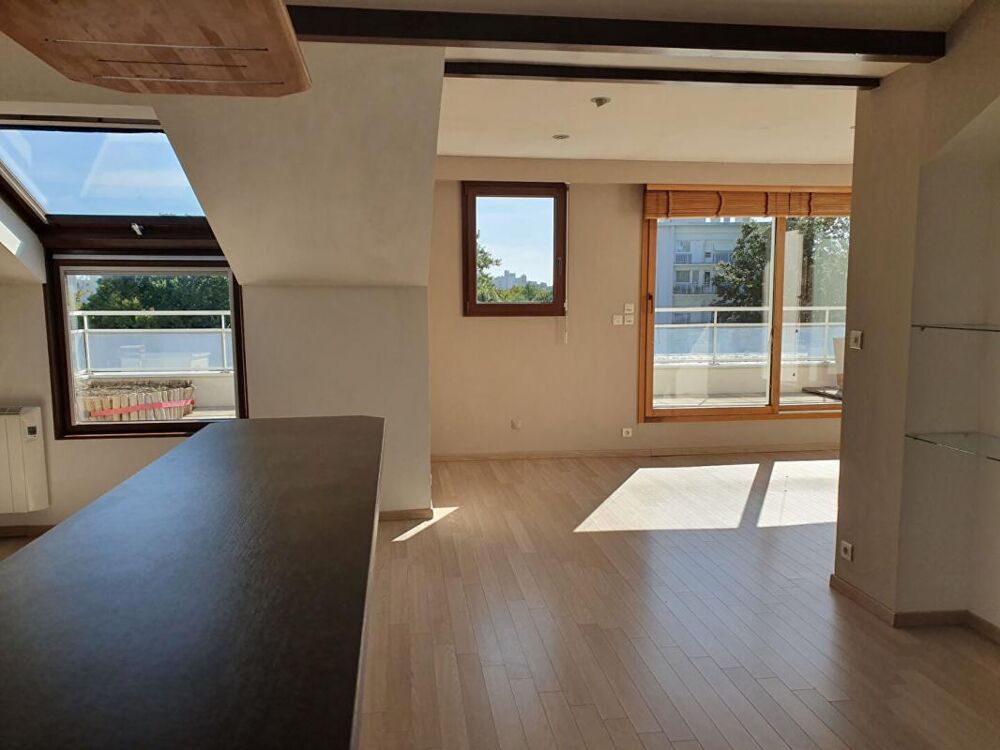 Vente Appartement Nantes - Procé- Beau T3 avec  2 terrasses dont une de 47m2 orientée sud - 2 stationnements et cave Nantes