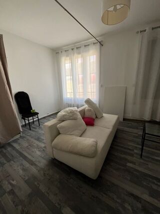  Appartement à louer 1 pièce 34 m²