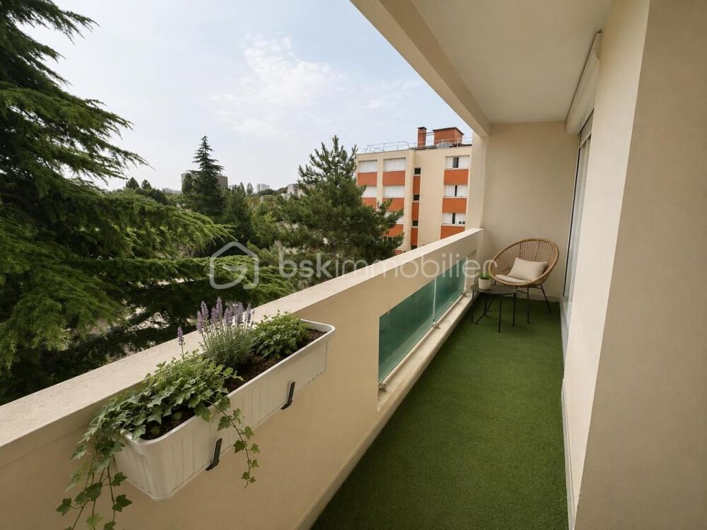 4 pièces 80 m² avec loggia et terrasse 9 m²  vue dégagée sur parc  Écondeaux