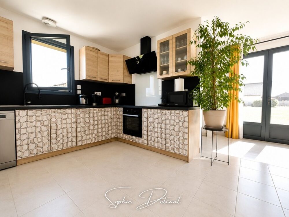 Maison 4 pièces 73 m² · à Neuvy le Roi · 73 m² · 225 000 €