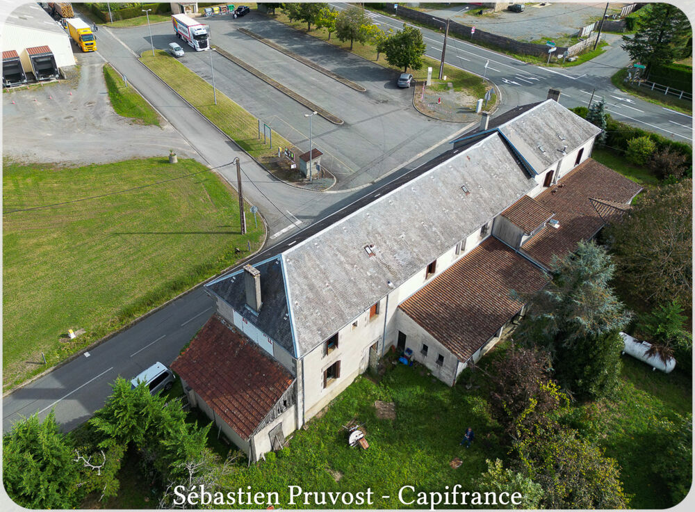 Vente Maison Dpt Dordogne (24), à vendre proche Thiviers Ensemble immobilier P22 de 642 m²- 12 chambres - Terrain de 2 717,00 m² - Salle de 1 Chalais