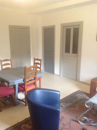  Appartement à louer 3 pièces 72 m²