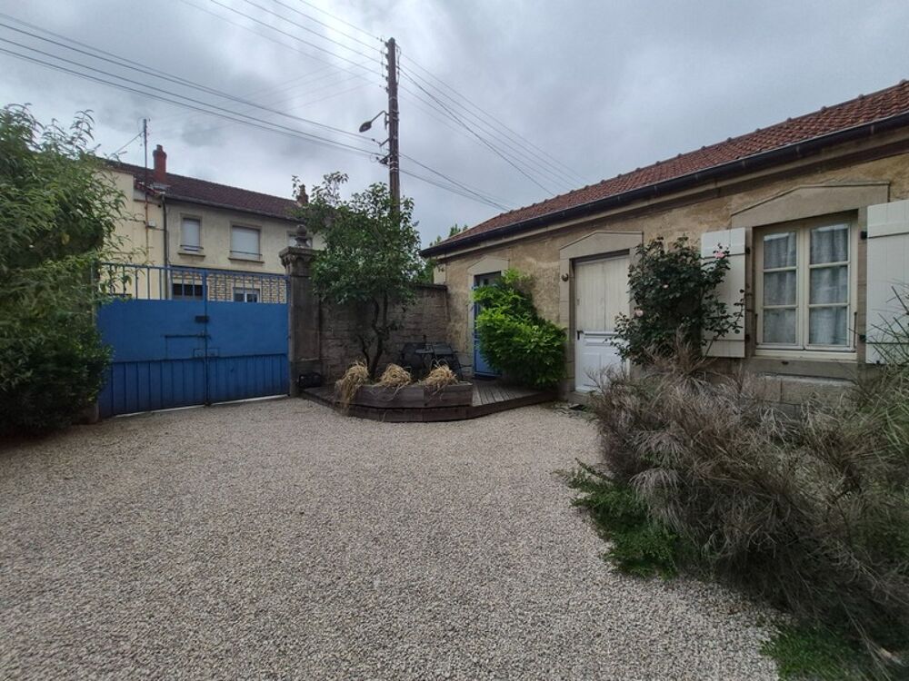 Vente Maison Demeure à vendre 12 pièces POLIGNY (39) Poligny