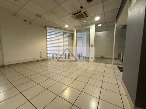   Local commercial 240 m² 