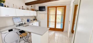 Vente Maison LE MUY, BELLE MAISON DE VILLE AVEC LOCAL COMMERCIAL, EXCELLENT ÉTAT Le muy