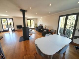  Maison � vendre 6 pi�ces 203 m�