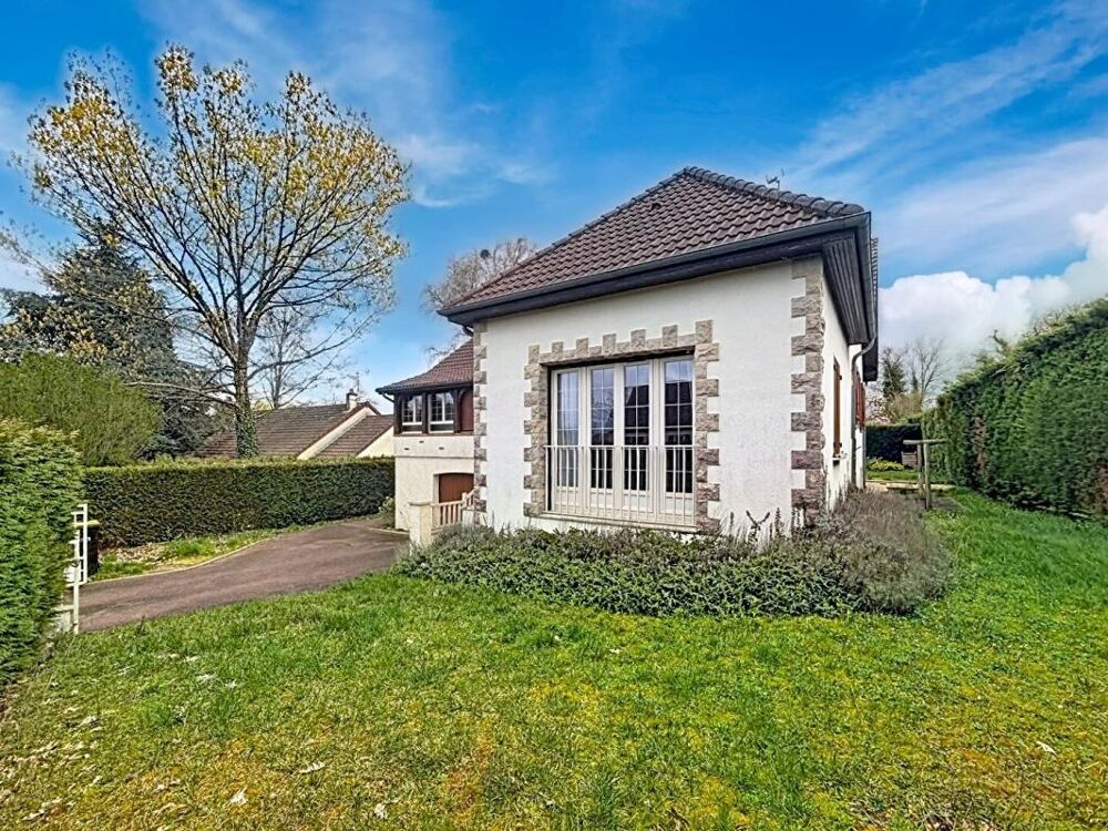 Très joli pavillon sur sous sol dans un secteur calme de Varennes Vauzelles