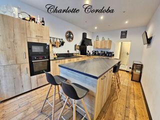  Maison � vendre 9 pi�ces 253 m�