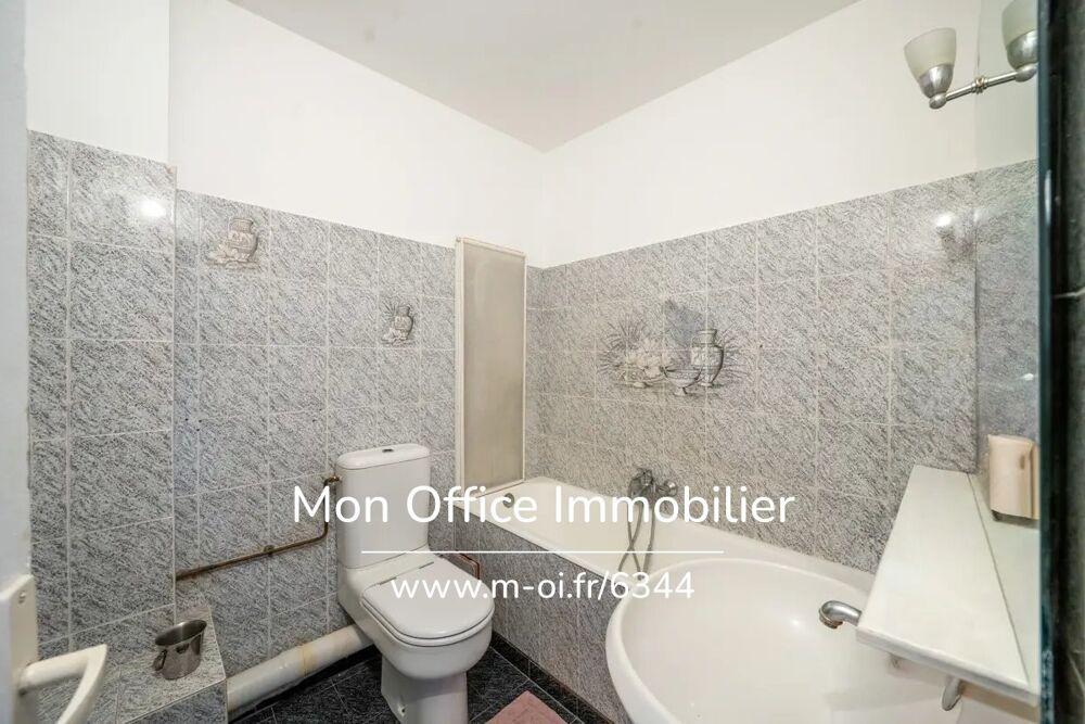 Référence : 6344-MCO - Exclusivité Appartement 1/2 pièces d'une surface de 35 m2 au dernier étage plus parking privatif et cave