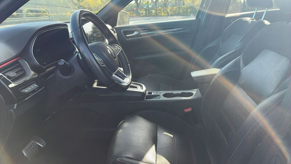 Arkana 1.3 TCe 140 Mild Hybrid EDC7 RS Line - Automatique Entretien 2022 occasion 77127 Lieusaint