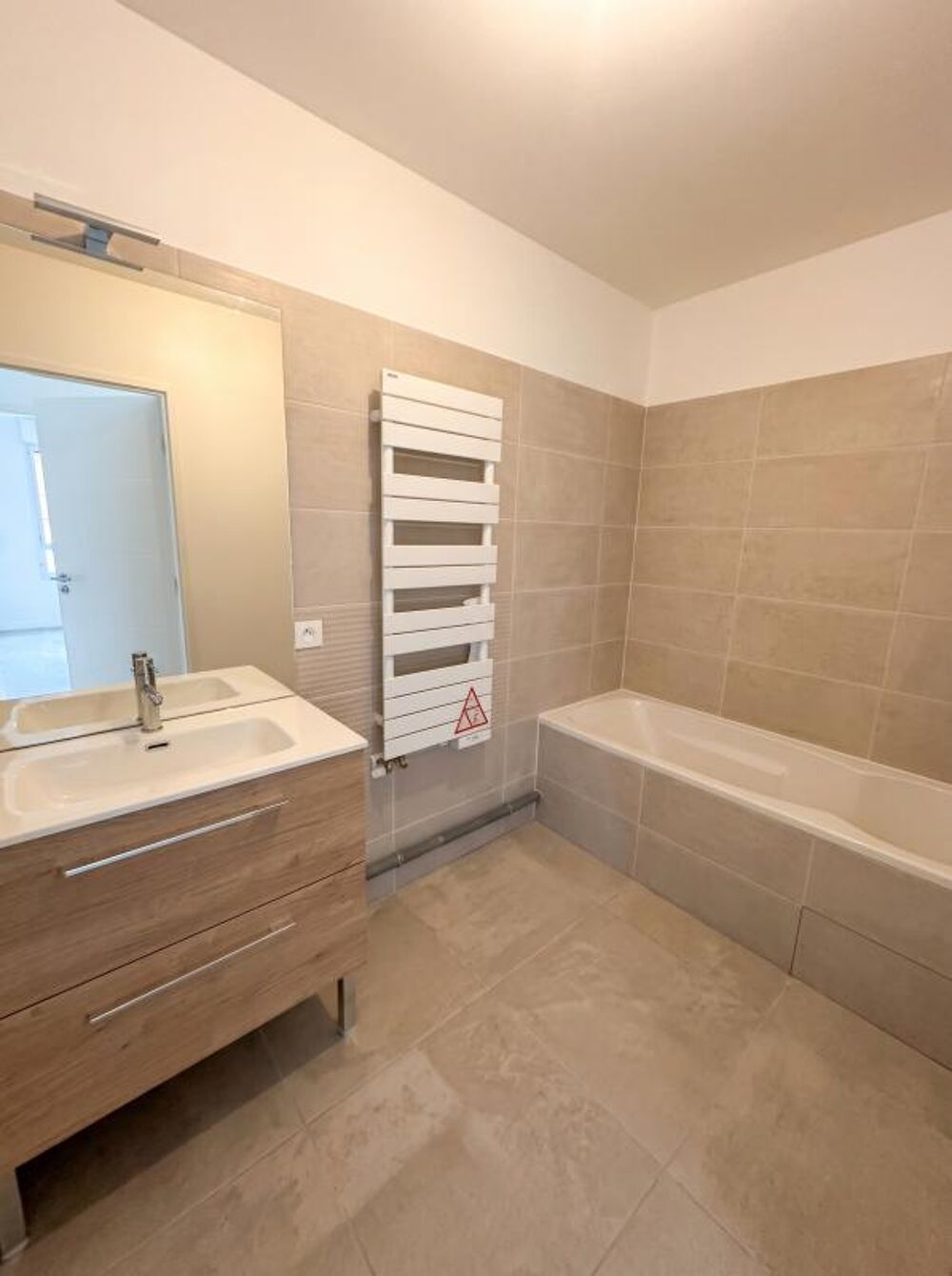 Vente Appartement **LIVRAISON RAPIDE+ TERRASSE 13m2 + VUE JARDIN  + Proche Transports Issy les moulineaux
