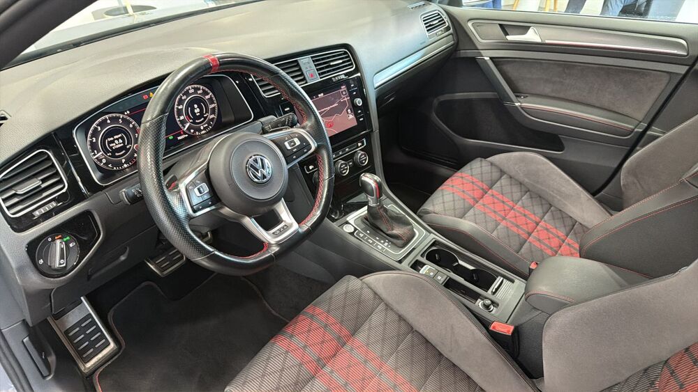 Golf VII 2.0 TSI 290 GTI TCR - Entretien constructeur 2021 occasion 66000 Perpignan
