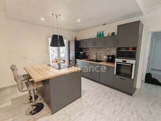 Vente Maison Maison à vendre 5 pièces proche de VEZENOBRES (30) Vezenobres
