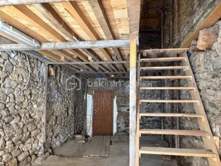  Remise / Grange à vendre 4 pièces 137 m²