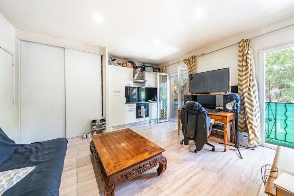 83600 - FREJUS - CENTRE-VILLE - 1 PIÈCE - 1 CHAMBRE - 26.0 M² - IDEAL INVESTISSEUR OU PIED À TERRE