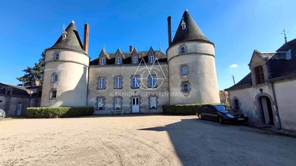 Exceptionnel château XV-XVI et XIXe avec son hameau et ses 108 hectares avec possibilité dacheter 200ha attenants supplémentair