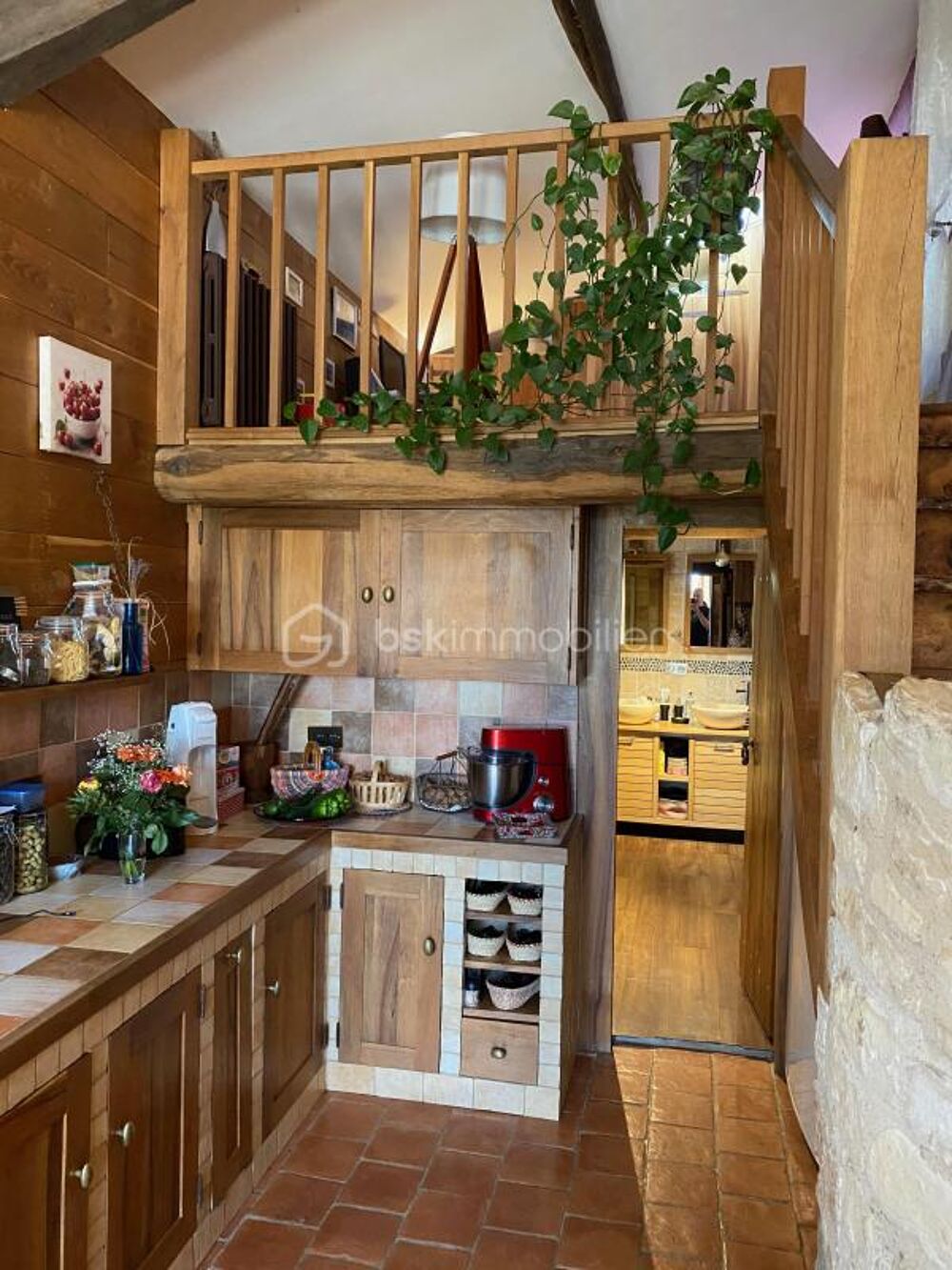 Propriété avec Gîte piscine et dépendances jardin 8700M² 8MIN RUFFEC ET CIVRAY