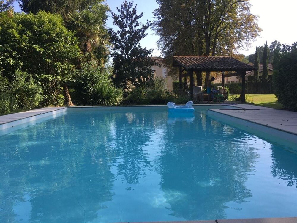 Magnifique domaine avec sa maison de maître de charme à la française coup de coeur
