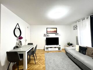 Location Appartement À LOUER – Appartement 2 pièces avec parking en plein cœur du centre-ville de Limeil-Brévannes Limeil brevannes