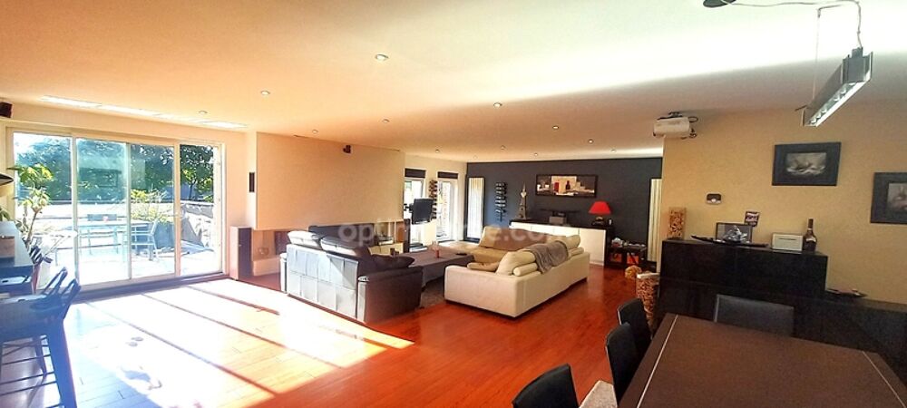 ? À vendre  Spacieux appartement T4 de 160 m² avec terrasse 48m² plein sud à Hem