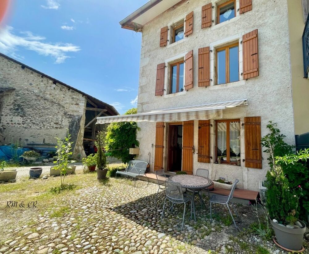 Vente Maison Dpt Ain (01), à vendre à PREGNIN, maison de village de 159 m2, 5 pièces, terrain de 416 m2 Saint genis pouilly