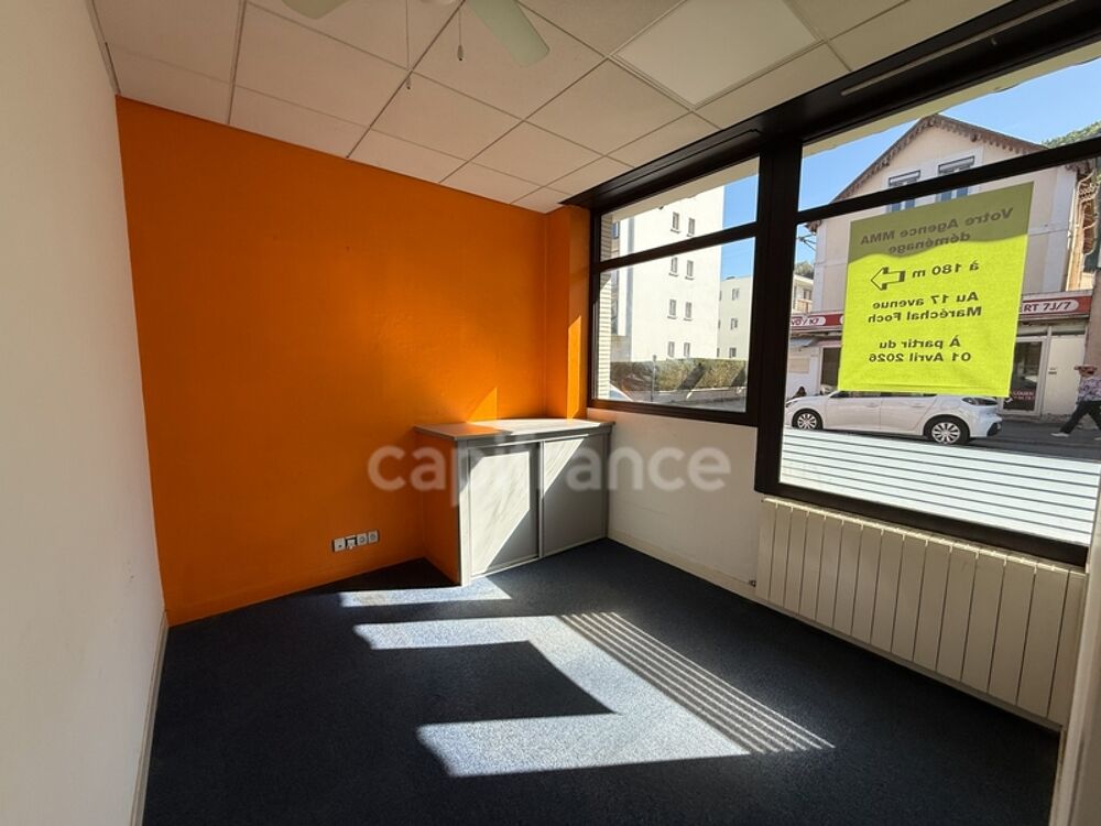   Local/bureau à usage commercial ou professionnel Lourdes