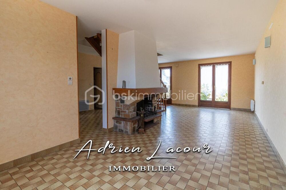 MAISON FAMILIALE