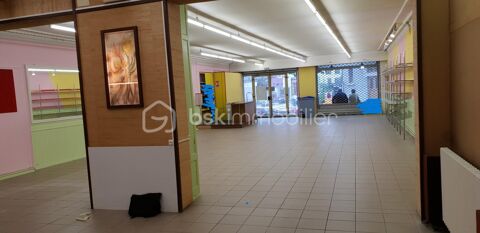 Local commecial en centre ville 75000 39300 Champagnole