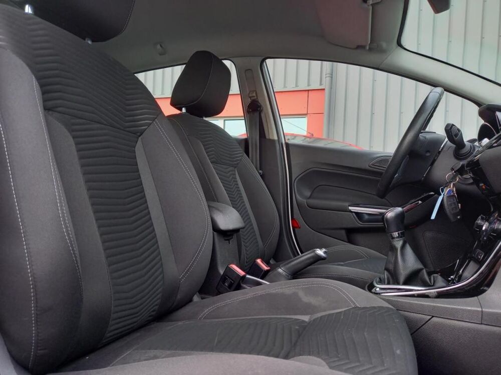 Fiesta 1.6 TDCi 95 CH TITANIUM PHASE 2 2015 occasion 14650 Carpiquet