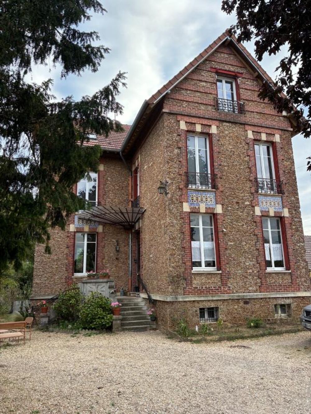 Maison 10 pièces 230 m² · à La Ferte sous Jouarre · 230 m² · 430 000 €