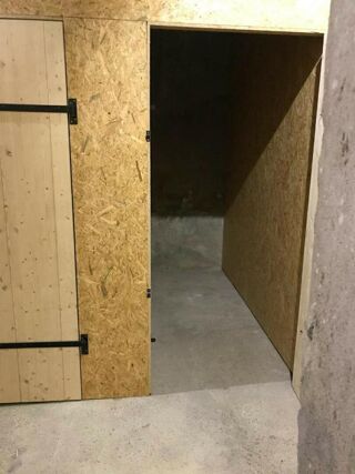  Parking / Garage à vendre 1 pièce 123 m²