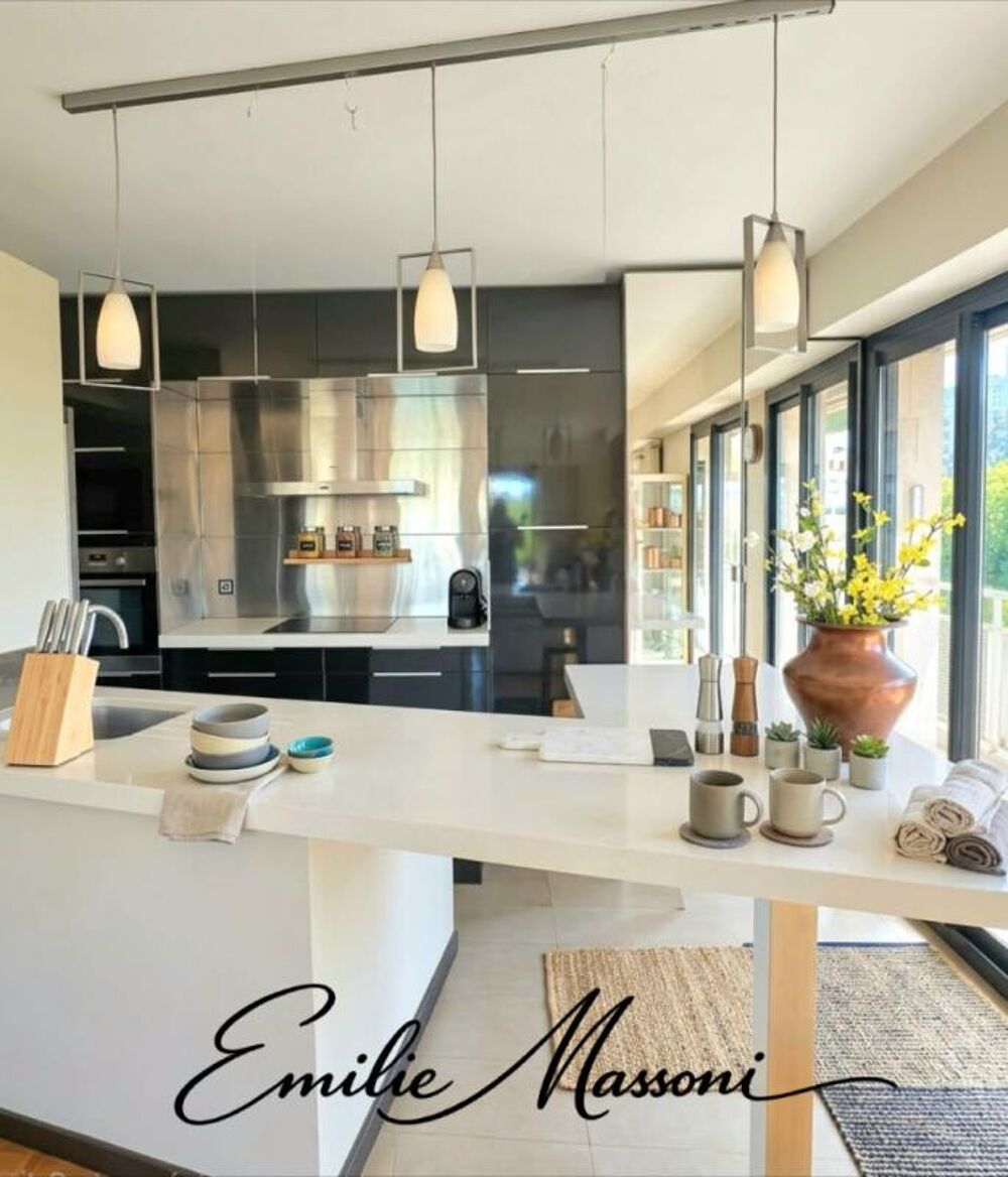 Vente Appartement Marseille 9e - Panouse / Cabot T4 106 m², balcons filants Marseille 9
