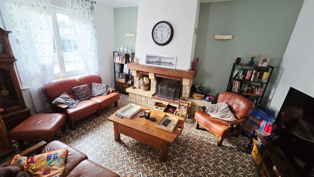 Vente Maison Maison 8 pièces / 212 m² / 249 900 EUR / BEAURAINS Beaurains
