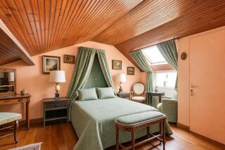  Propriété/château à vendre 7 pièces 146 m²