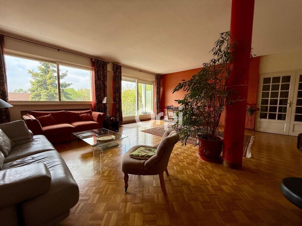 Appartement 127m2 traversant balcon garage et parking