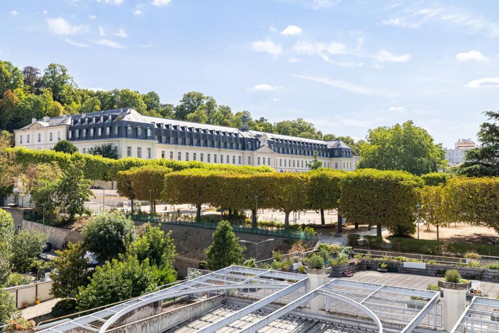 Appartement 3 pièces de 74 m² à Sèvres