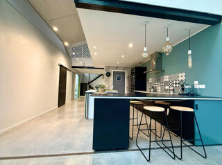  Loft à louer 2 pièces 136 m² Saint etienne