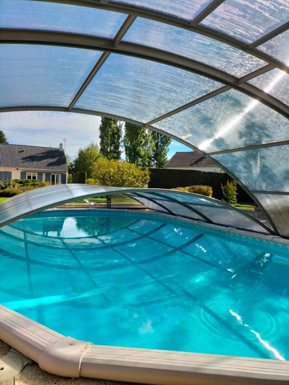Vente Maison Propriété avec piscine couverte, salle de réception et 3 369 m² de terrain ? À seulement 10 minutes de Châteaudun Chateaudun