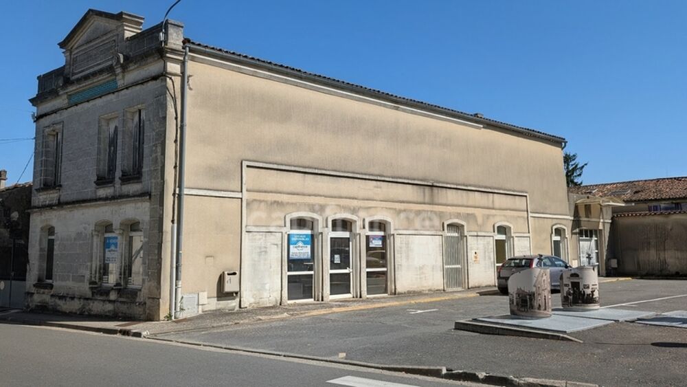 Vente Immeuble Immeuble à vendre SEGONZAC (16) Investisseurs ou Professionnels: une belle opportunité Segonzac