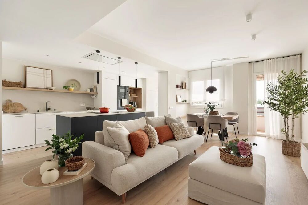 4 PIÈCES de 87m² + 2 BALCONS + PARKING - NIORT