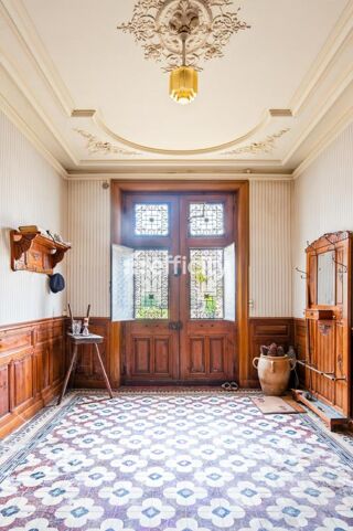  Propriété/château à vendre 15 + pièces 425 m²