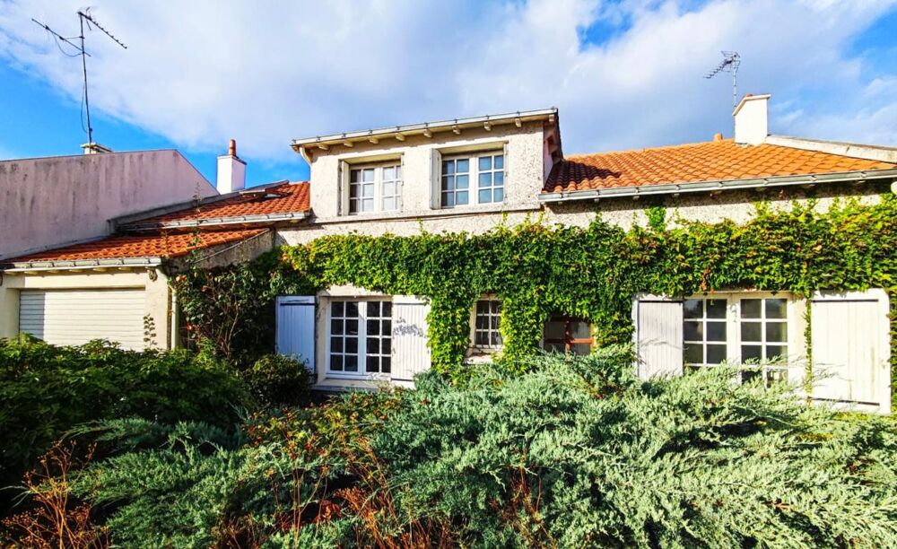 ANCENIS BELLE MAISON FAMILIALE AU COEUR D'UN ÉCRIN DE VERDURE