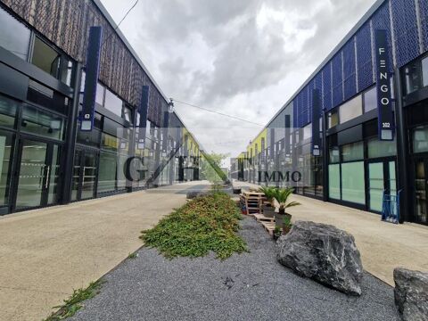 A VENDRE 593 M&sup2;  ENTREPOT BUREAUX A TREMBLAY EN FRANCE 1140000 93290 Tremblay en france