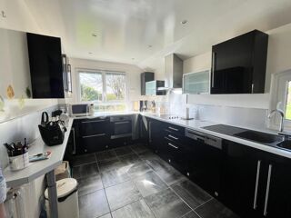  Propriété/château à vendre 8 pièces 220 m²