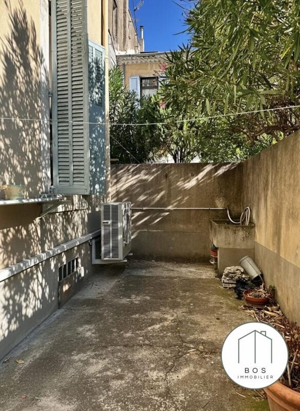Maison de ville, le centre à pieds