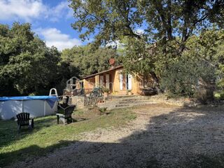 Vente Maison LA ROQUEBRUSSANNE (83136) – MAISON TRADITIONNELLE DE PLUS 146 M², 4 CHAMBRES, TERRAIN PLAT DE 2 045 M², AU CALME ABSOLU La roquebrussanne
