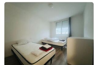  Appartement à louer 6 pièces 110 m²